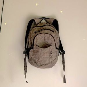 🌺 Grey Dakine backpack 🌺